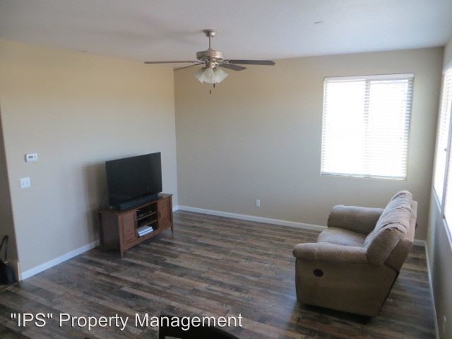 Building Photo - 2 br, 2 bath House - 3170 Redington Ave.