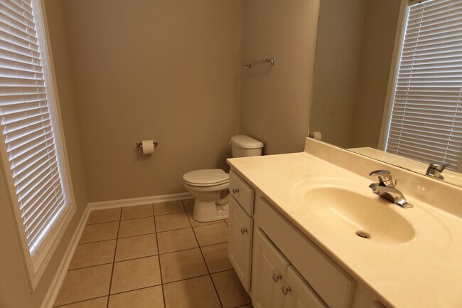 Foto del edificio - House for lease in Auburn!