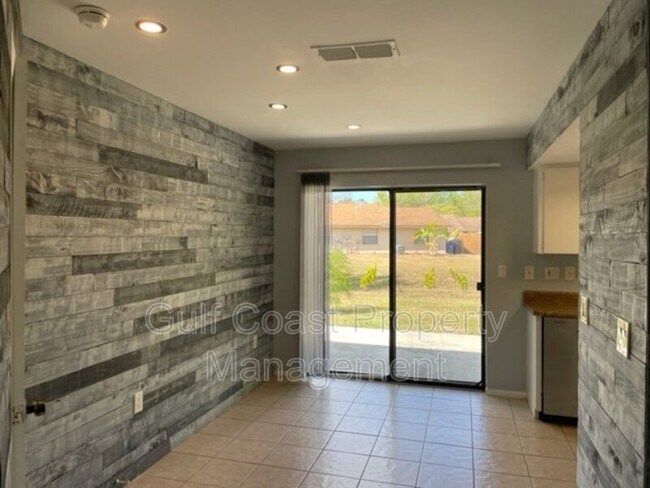 Foto del edificio - 1193 Deer Hollow Blvd