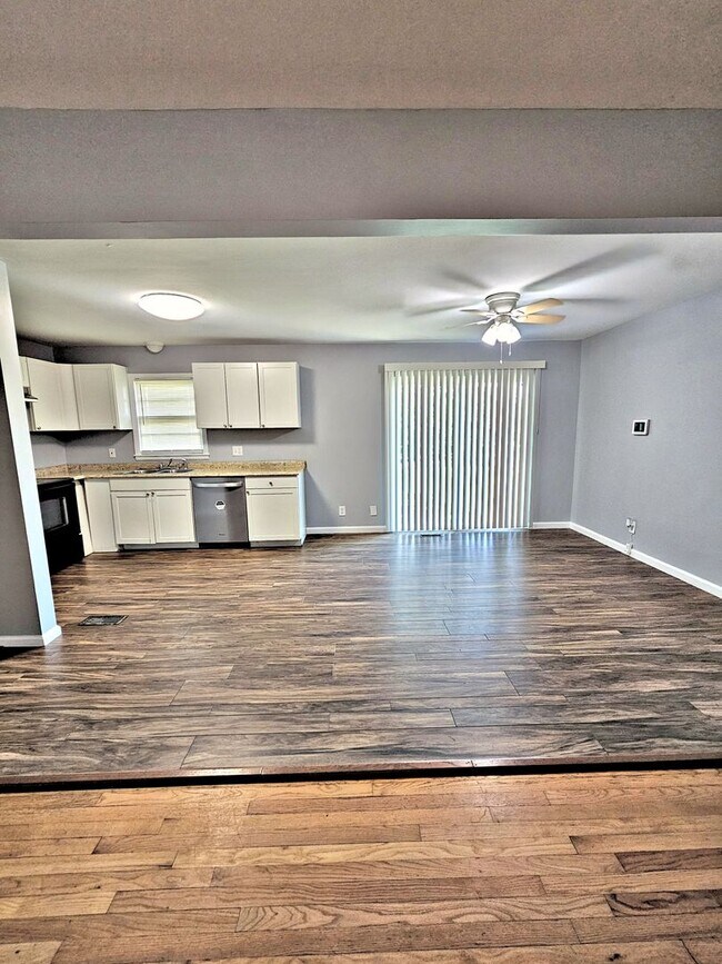 Foto del edificio - HOUSE FOR RENT - DECATUR