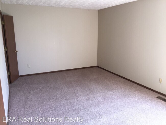 Foto del edificio - 4 br, 2.5 bath House - 6841 Bennell Drive