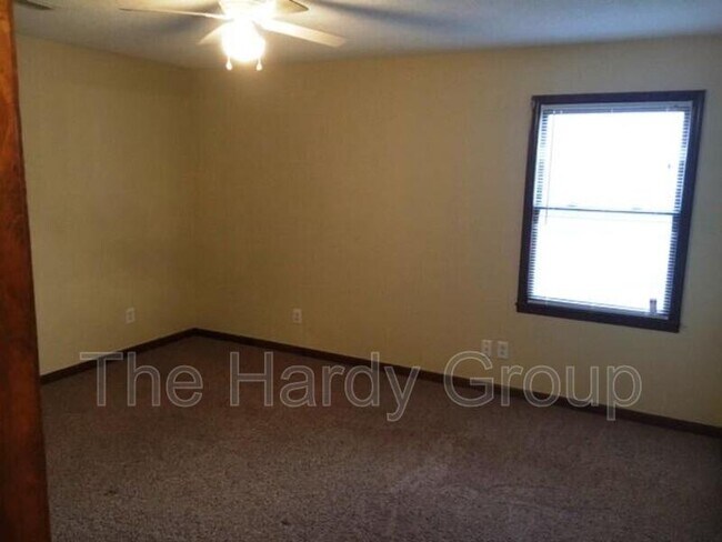 Foto del edificio - 308-B 4th Avenue NW