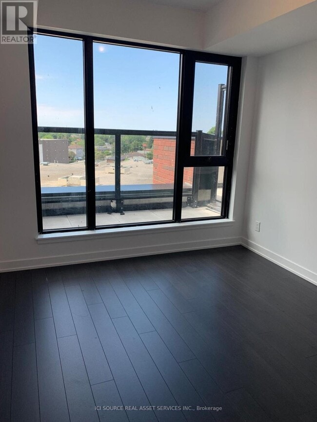 Building Photo - 2799 Kingston Rd