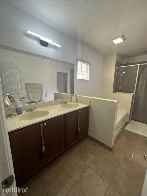 Building Photo - 5 br, 2.5 bath House - 135 Two Pine Drive,...