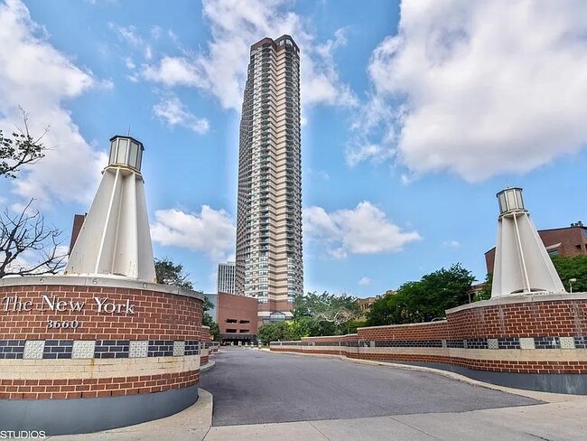 Foto del edificio - 1 bedroom in Chicago IL 60613