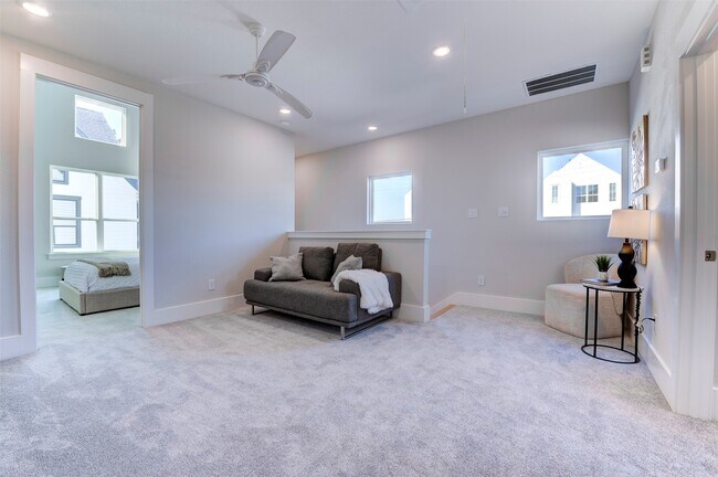 Foto del edificio - 5138 Rosslyn Rd