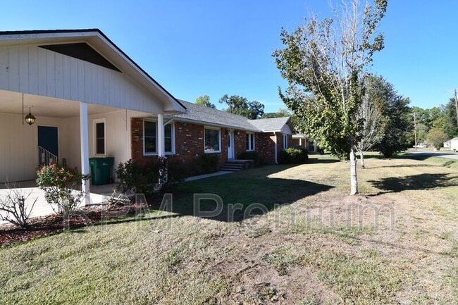 Building Photo - 4709 Pecan Grove Rd