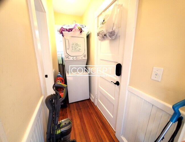 Foto del edificio - 332 Beacon St