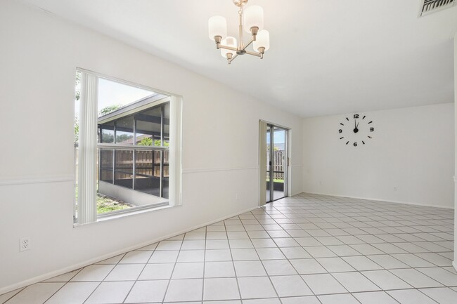 Building Photo - 3135 Pinto Dr