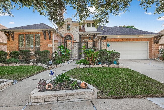 Foto del edificio - 7211 Spring Meadow Ln