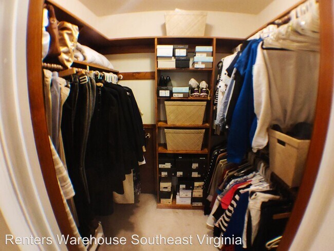 Building Photo - 4 br, 2.5 bath House - 265 Golden Maple Drive