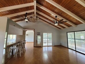 Building Photo - 86 Waipahe St