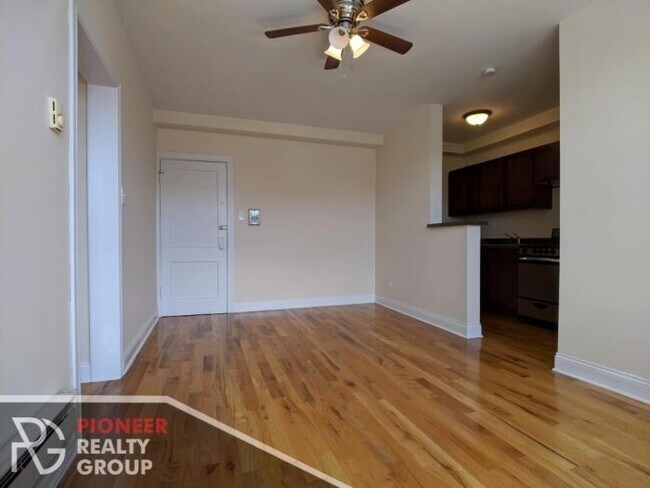 Building Photo - 0 bedroom in CHICAGO IL 60614