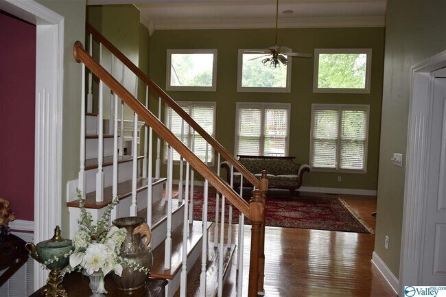 Foto del edificio - Fabulous 4bd/3ba Home in Hampton Cove Avai...