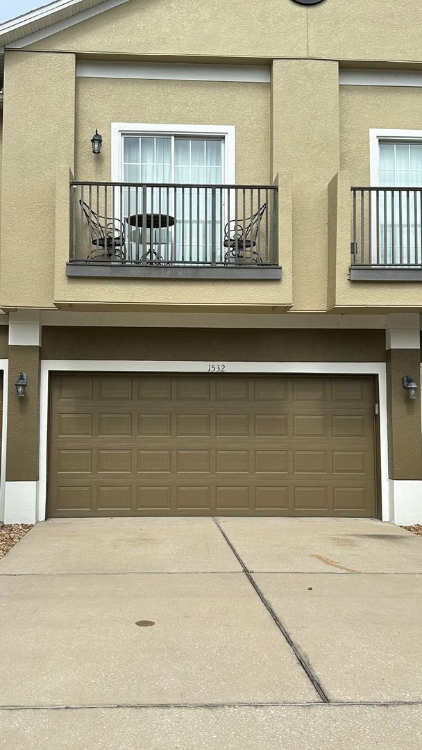 Building Photo - 3 bedroom 21/2 bath Townhome in Winter Garden