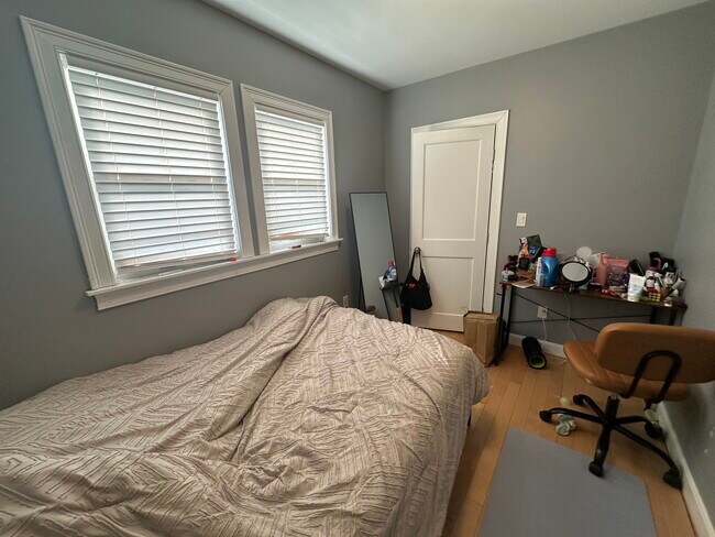 Foto del edificio - 31-33 Thorton St. Unit 1