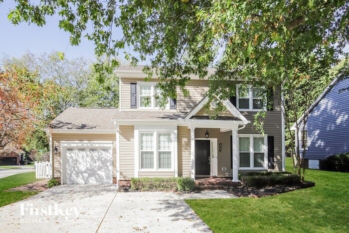 Foto principal - 1 Irving Park Ln