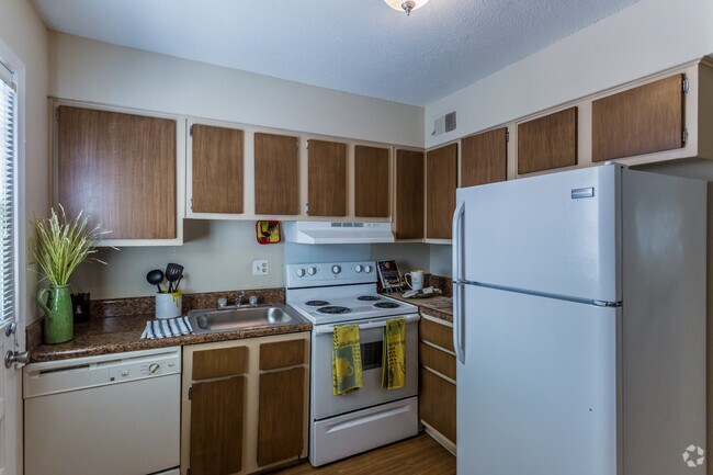 Interior Photo - Grahamwood Place