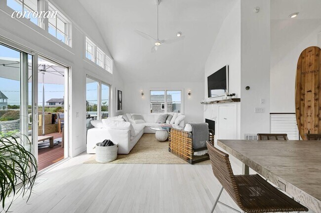 Foto del edificio - 85 Hampton Ln