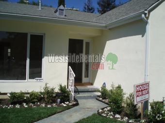 Building Photo - 1441 Roxbury Dr