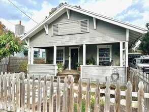 Building Photo - 412 E Floribraska Ave