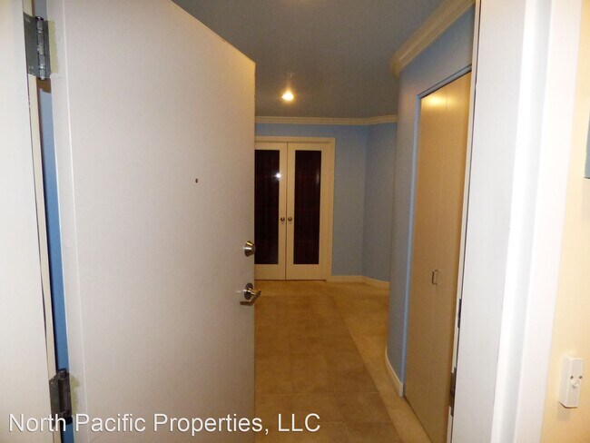 Building Photo - 2 br, 2 bath House - 601 West Mercer Place...