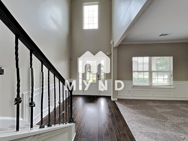 Building Photo - 332 Madison Grace Ave