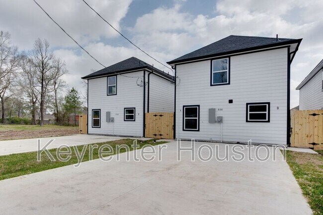 Foto del edificio - 8126 Sterlingshire St