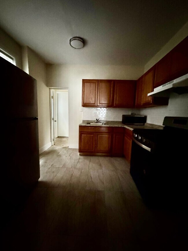Foto del edificio - 3104 Hartville St