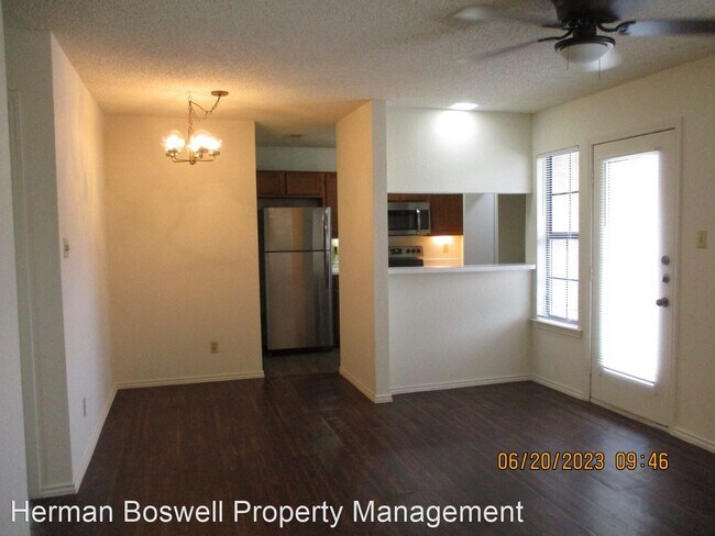 Foto del edificio - 2 br, 1 bath House - 1741 Crest Grove Dr