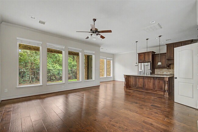 Building Photo - 38 Jonquil Pl