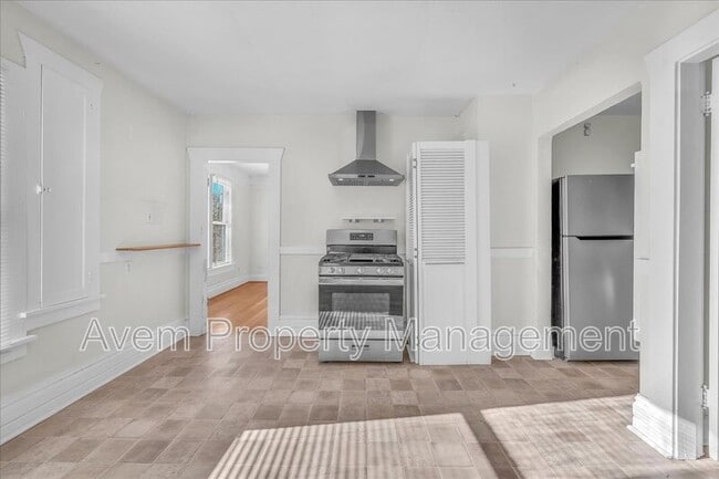 Foto del edificio - 3028 N Williams Ave