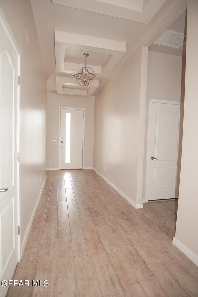 Building Photo - 13094 Castleford Ln