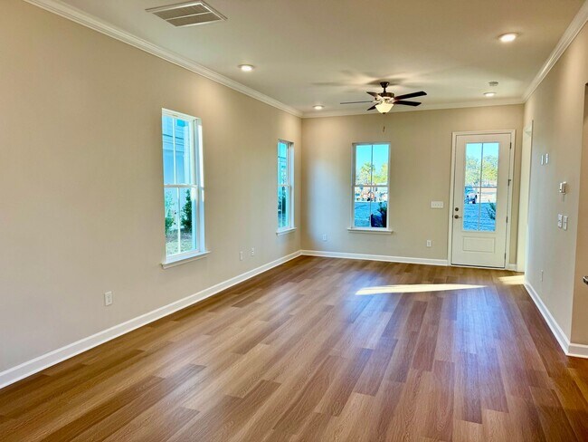 Foto del edificio - Discover Coastal Living at Its Finest in Marketview, Market Common – Now Leasing!