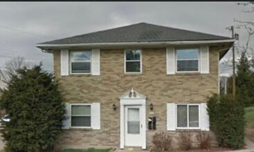 Building Photo - 1303 Chardon Ct