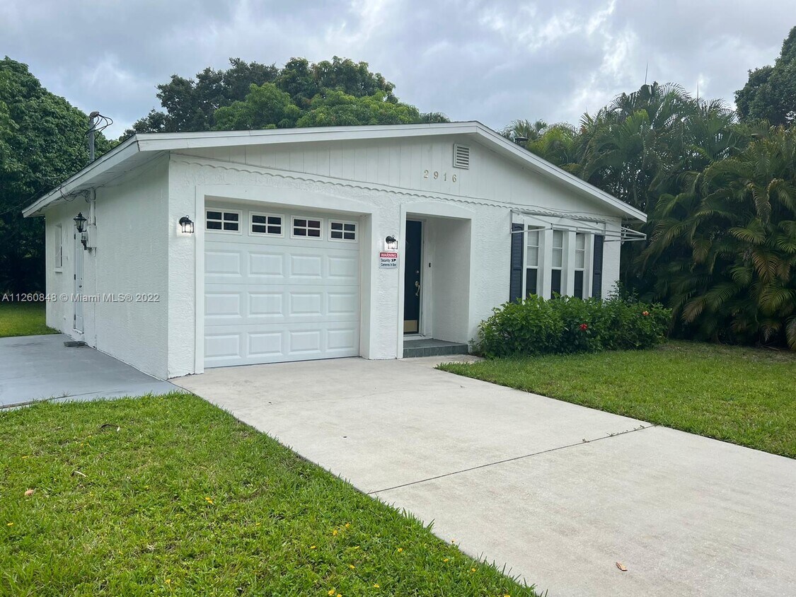 Foto principal - 2916 12th Ave