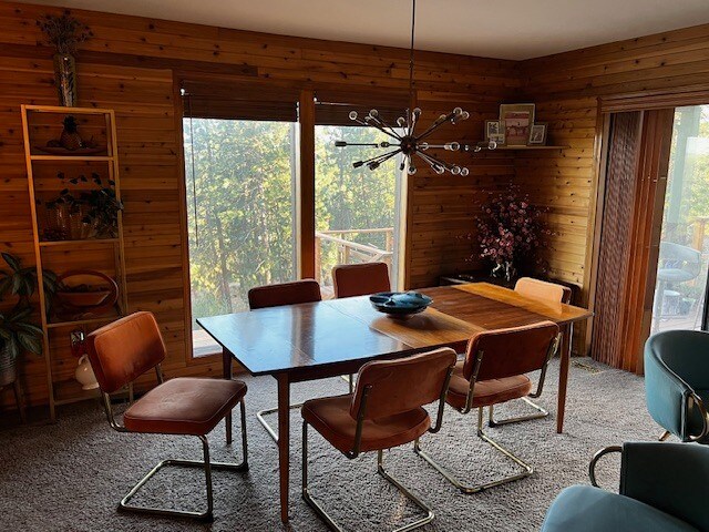 Área de comedor - 12505 S Center Ln