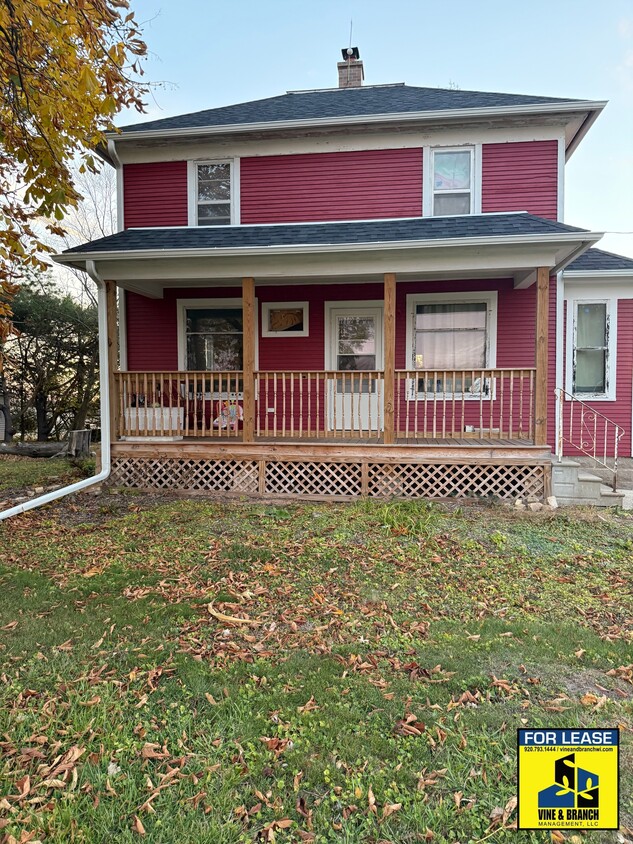 Primary Photo - N8717 WI-42