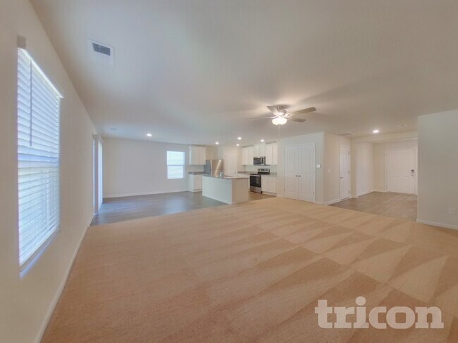 Foto del edificio - 4003 Reinfield Dr