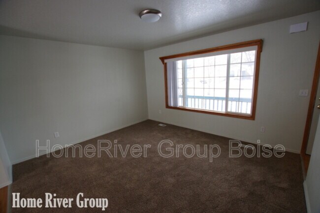 Building Photo - 6521 W Parapet Dr