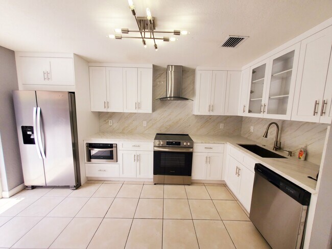 Foto del edificio - 7291 NW 173rd Dr