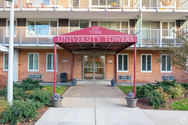 Building Photo - University Towers