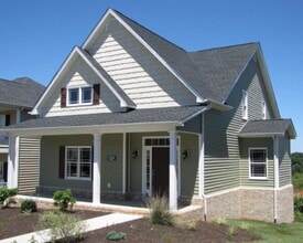 Building Photo - 1125 Cranberry Ct