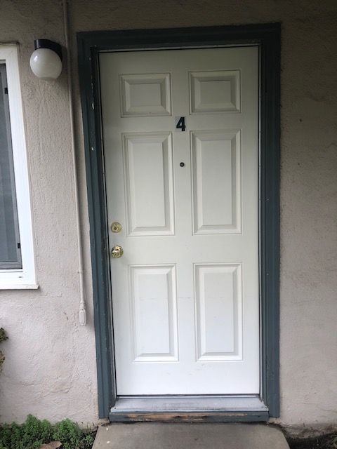 Primary Photo - 2957 Howe Ave