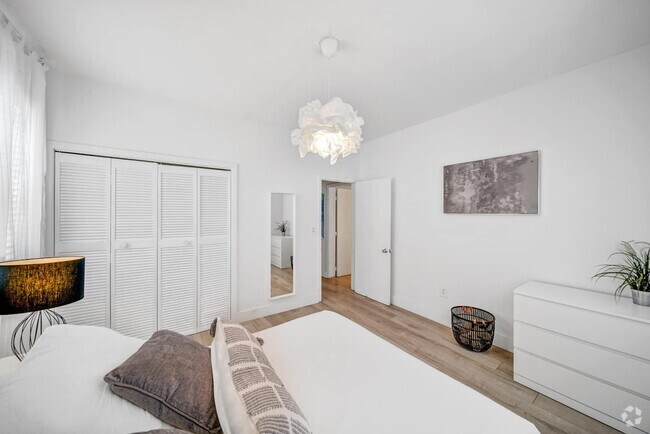 Living in Flamingo - Miami Beach, FL: Neighborhood Guide | Apartments.com