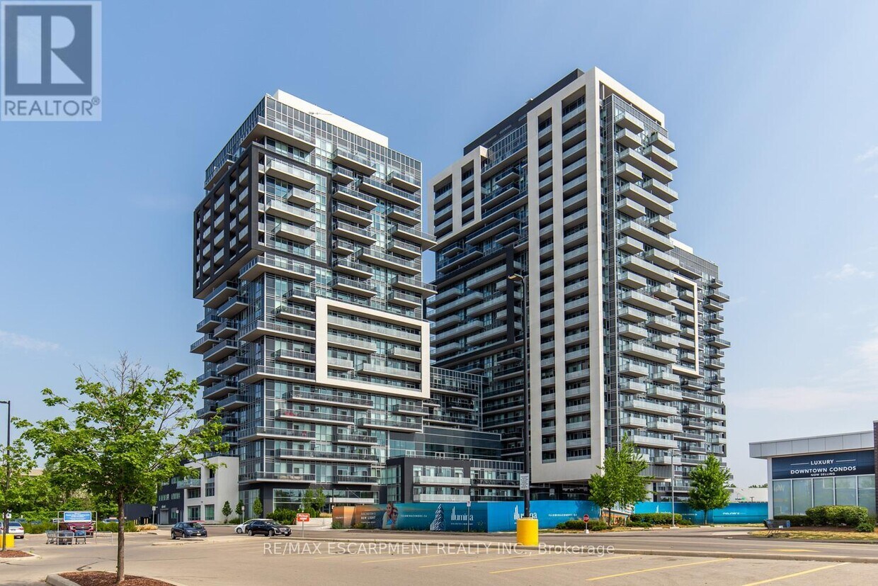 Photo principale - 2087-2087 Fairview St