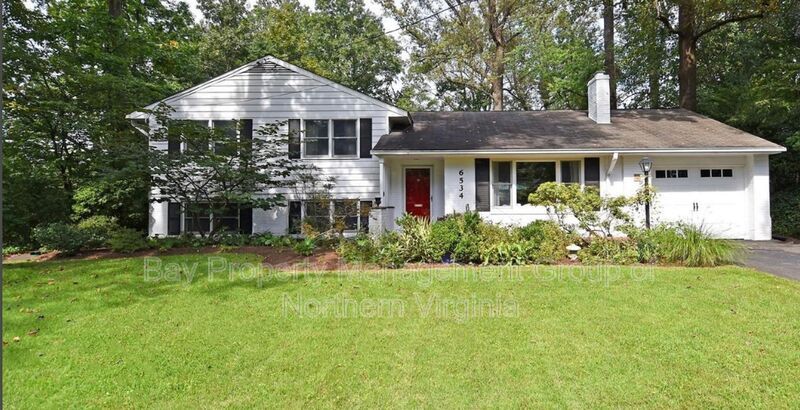 Foto principal - 6534 JAY MILLER DR