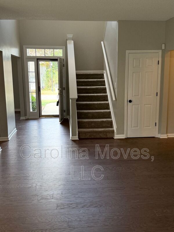 Building Photo - 24 N Orchard Farms Ave