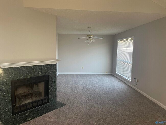 Foto del edificio - 100 Medicine Bend Ct