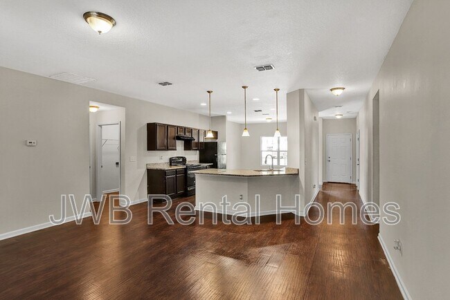 Building Photo - 7552 Algood St